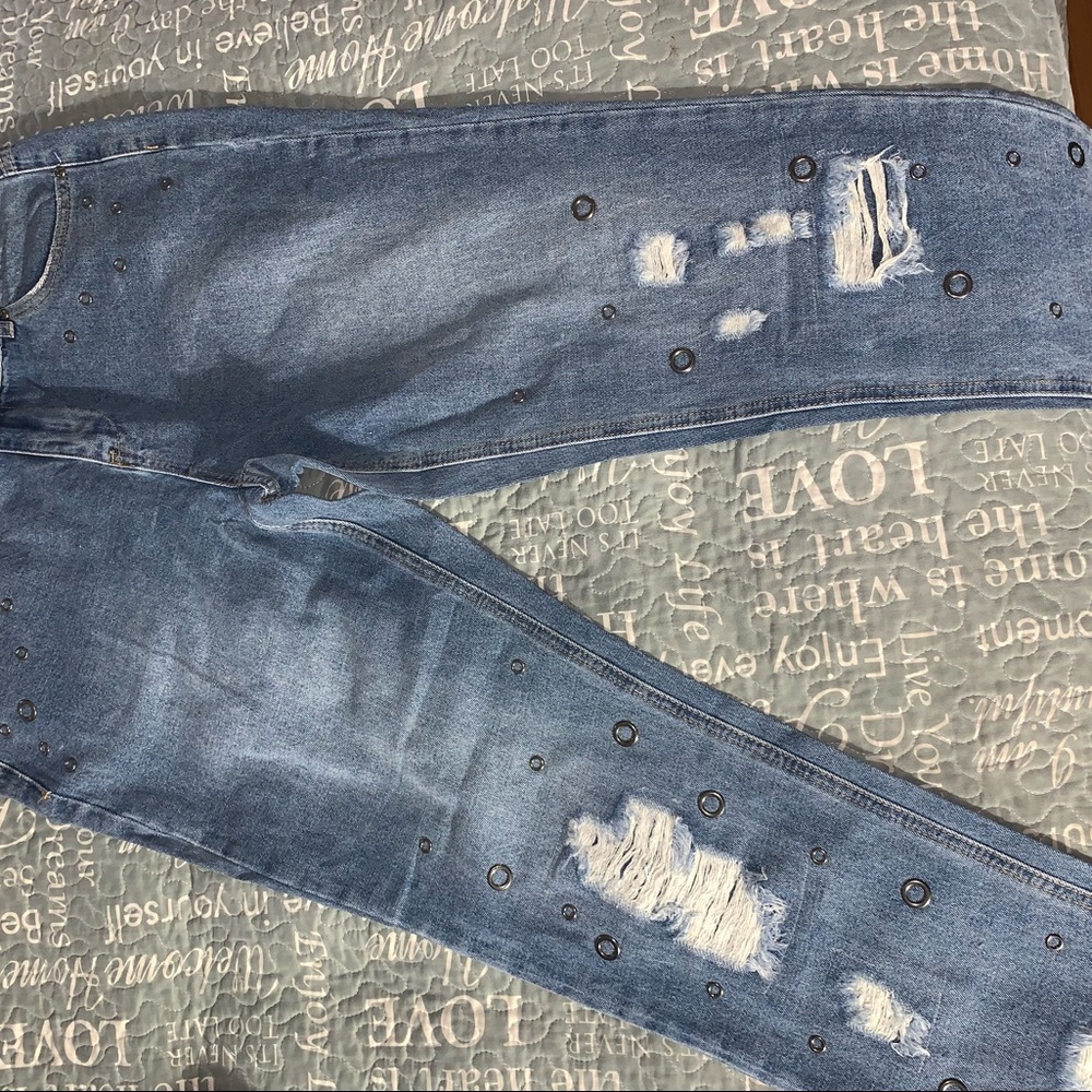 Indigo Thread Co - Picture 2 of 7